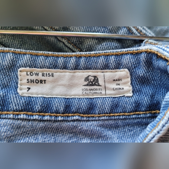 Bullhead Low Rise Denim Shorts Sz 7 - Picture 4 of 6